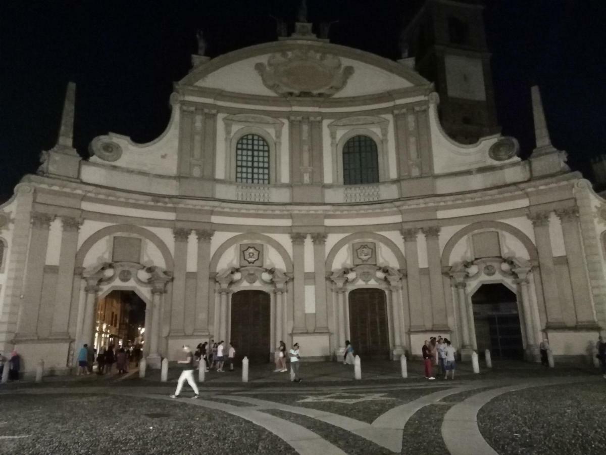 Hotel La Via Per Milano Vigevano Exterior foto